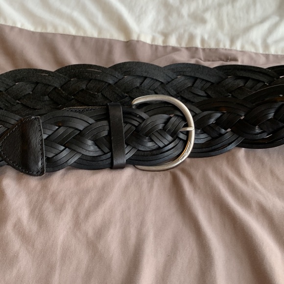 Eddie Bauer black belt braided leather - Picture 3 of 3